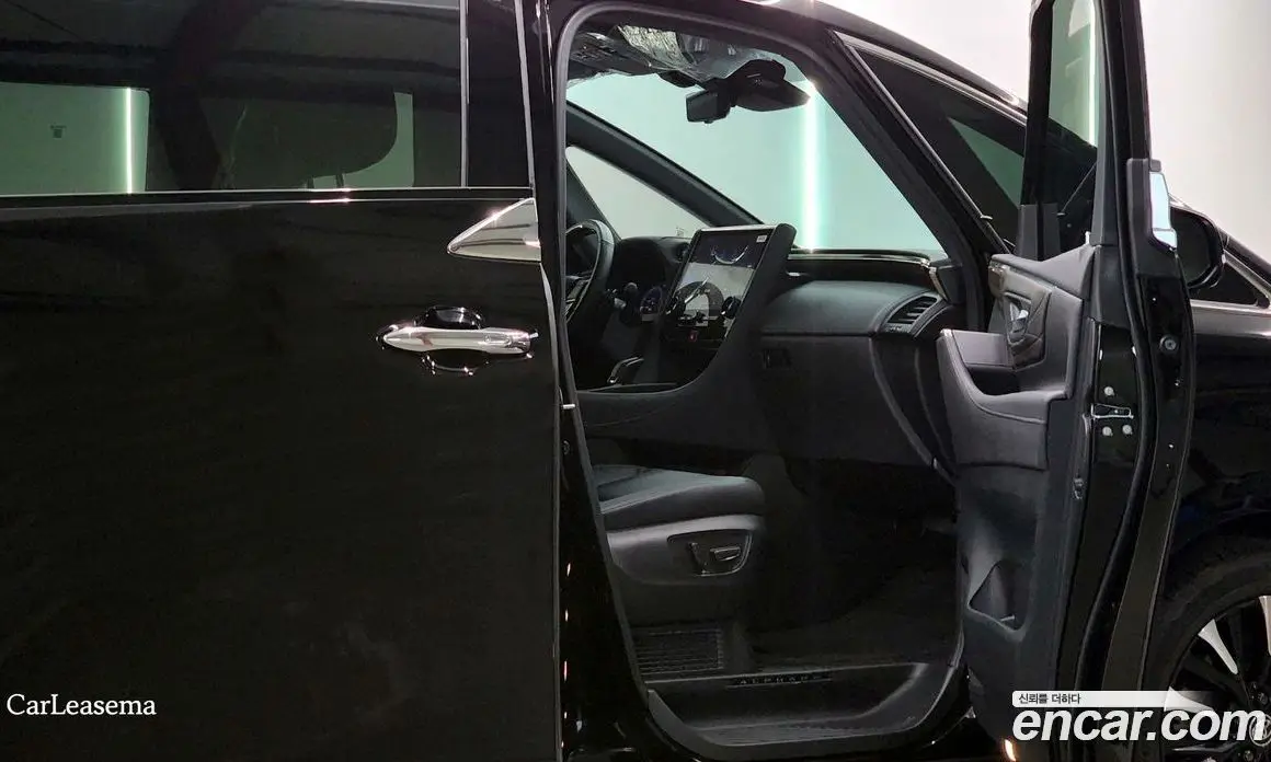 Toyota Alphard 2025 2.5 автомат (гидро), фото 12