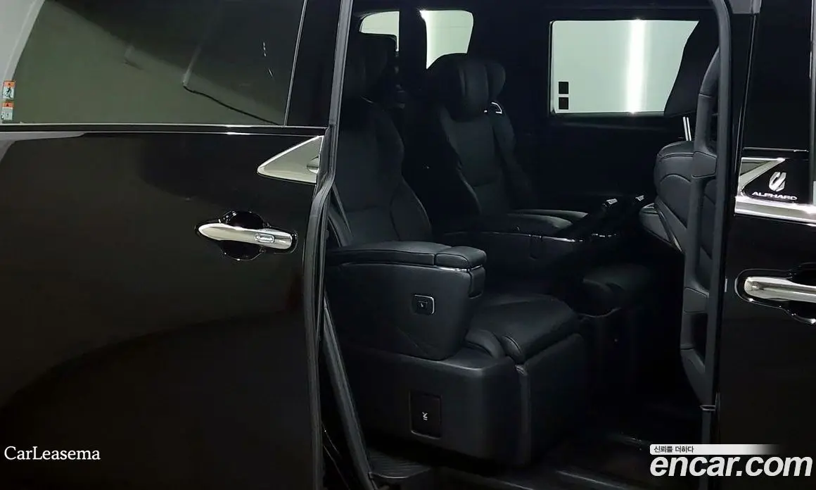 Toyota Alphard 2025 2.5 автомат (гидро), фото 13