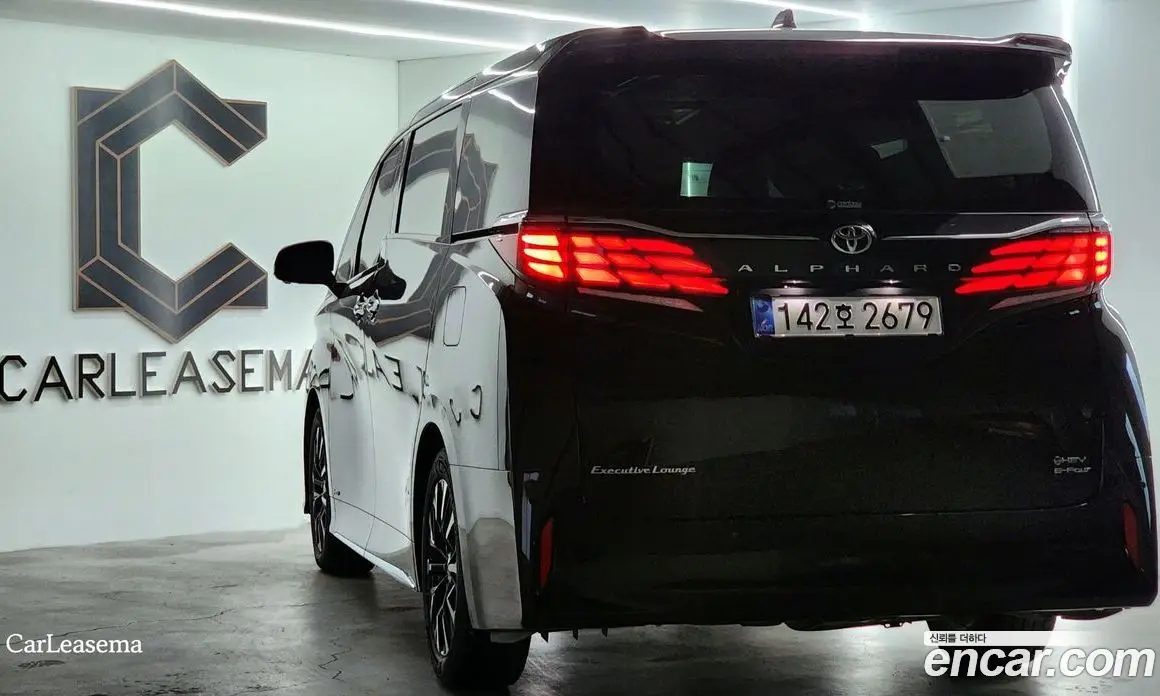 Toyota Alphard 2025 2.5 автомат (гидро), фото 3