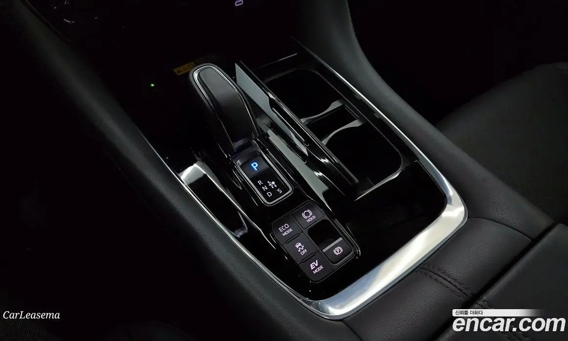 Toyota Alphard 2025 2.5 автомат (гидро), фото 9