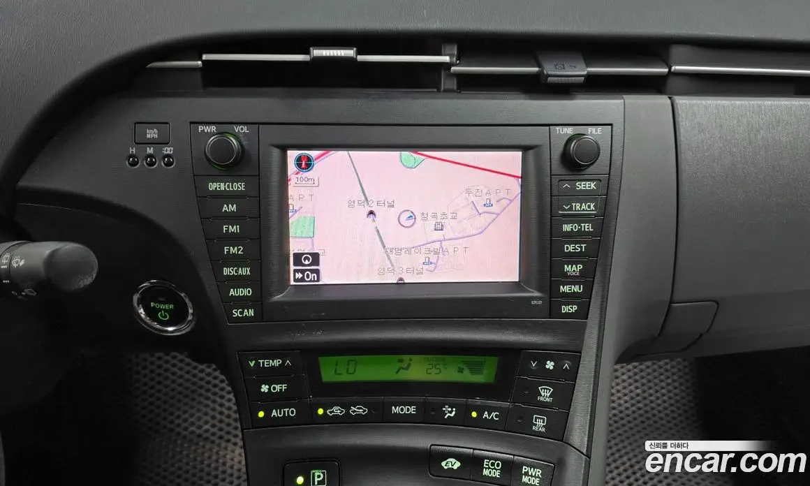 Toyota Prius 2010 1.8 автомат (гидро), фото 13