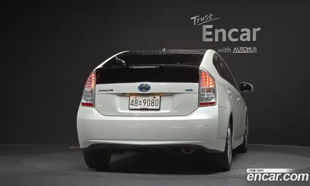 Toyota Prius 2010 1.8 автомат (гидро), миниатюра 4