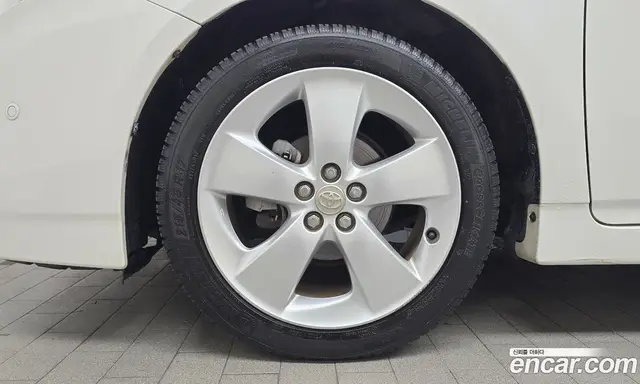 Toyota Prius 2010 1.8 автомат (гидро), миниатюра 5