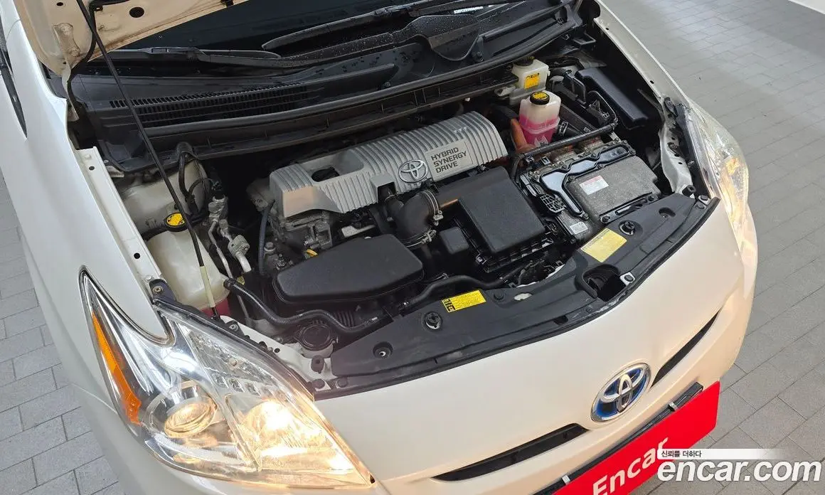 Toyota Prius 2010 1.8 автомат (гидро), фото 6