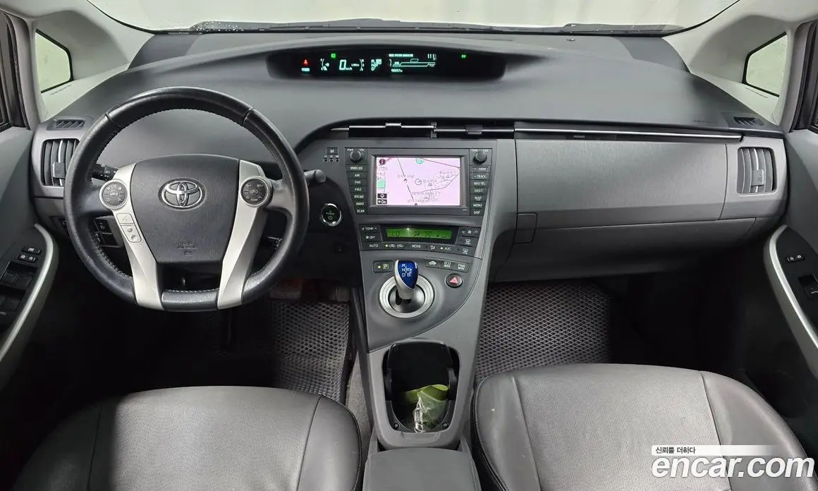 Toyota Prius 2010 1.8 автомат (гидро), фото 7