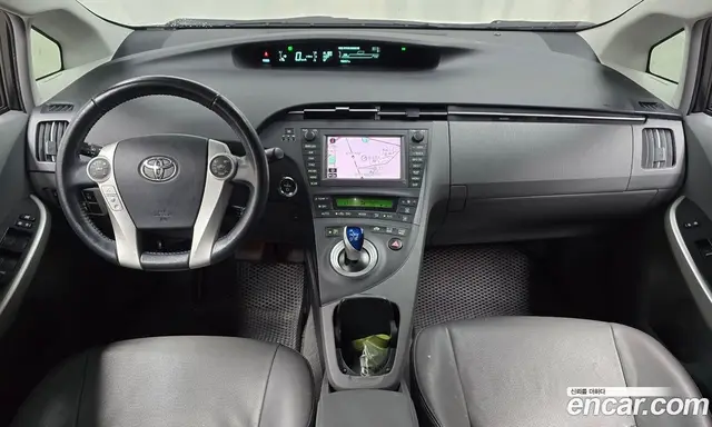Toyota Prius 2010 1.8 автомат (гидро), миниатюра 7