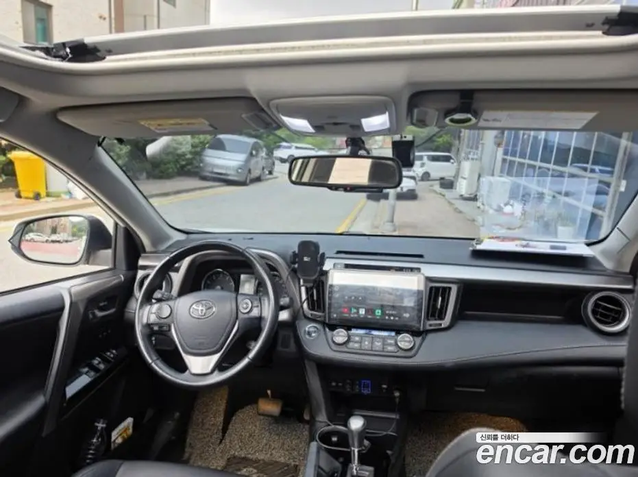Toyota RAV4 2018 2.5 автомат (гидро), фото 12