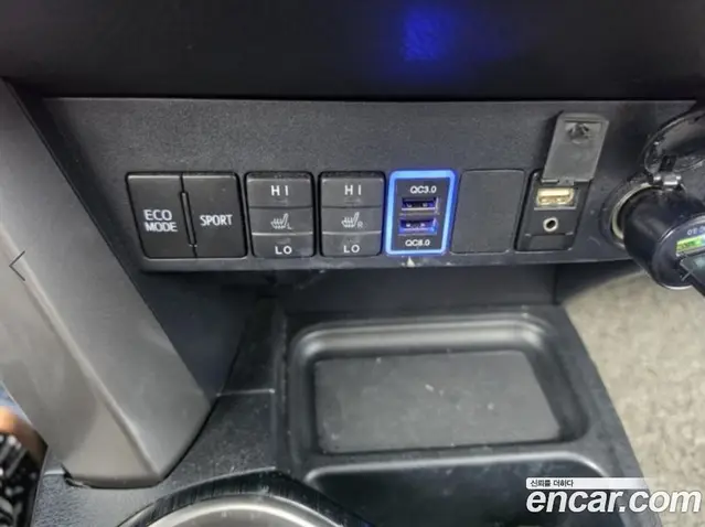 Toyota RAV4 2018 2.5 автомат (гидро), миниатюра 10