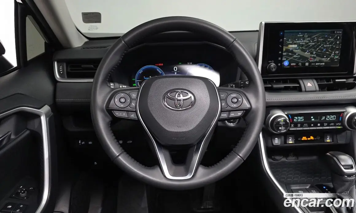Toyota RAV4 2024 2.5 автомат (гидро), фото 17