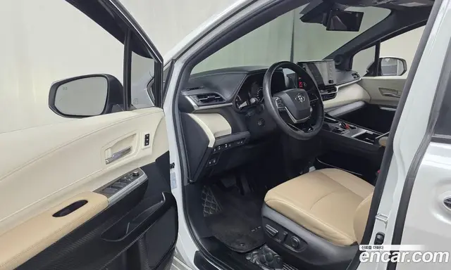 Toyota Sienna 2023 2.5 автомат (гидро), миниатюра 12