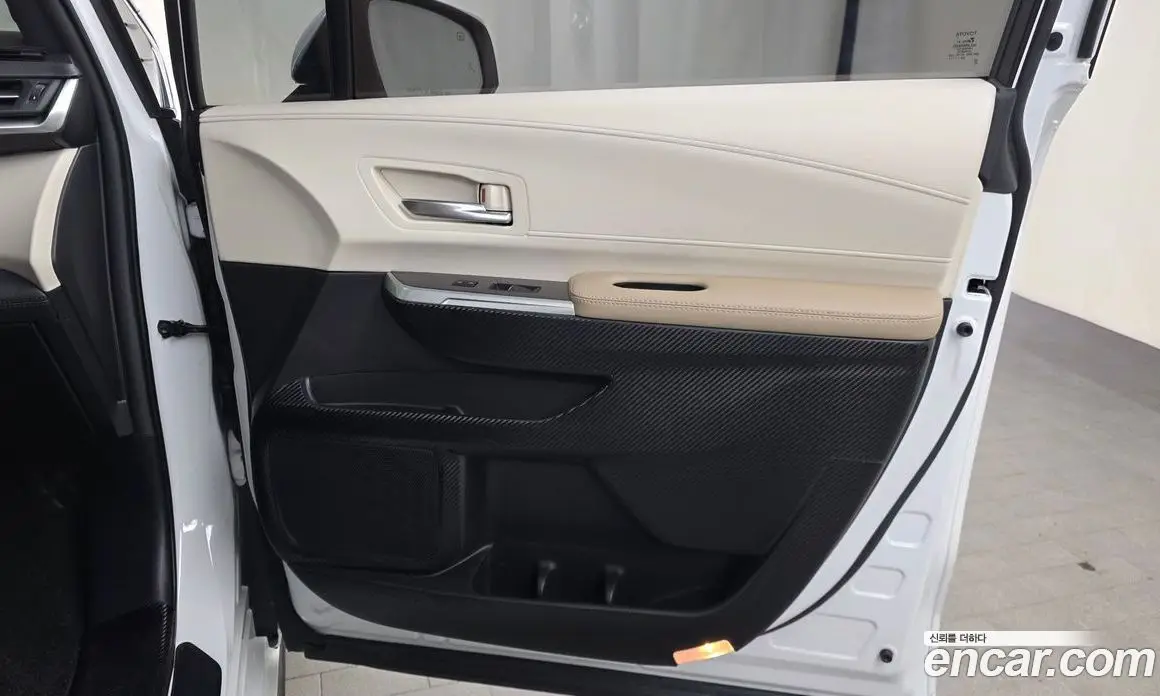 Toyota Sienna 2023 2.5 автомат (гидро), фото 14