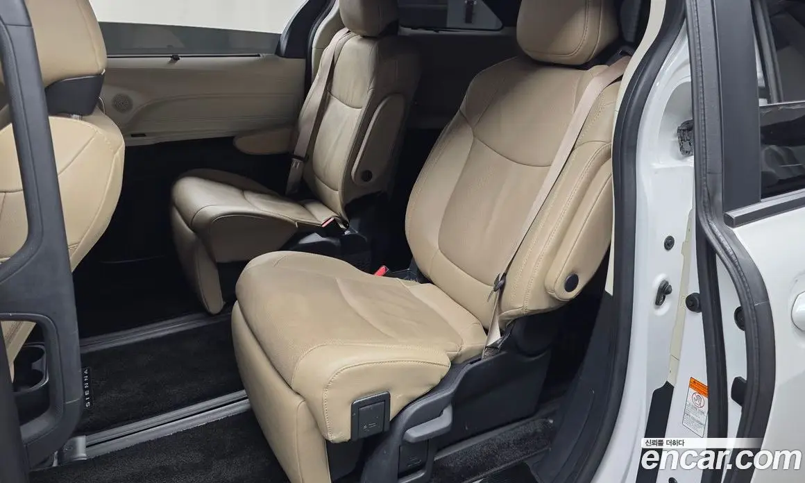 Toyota Sienna 2023 2.5 автомат (гидро), фото 15