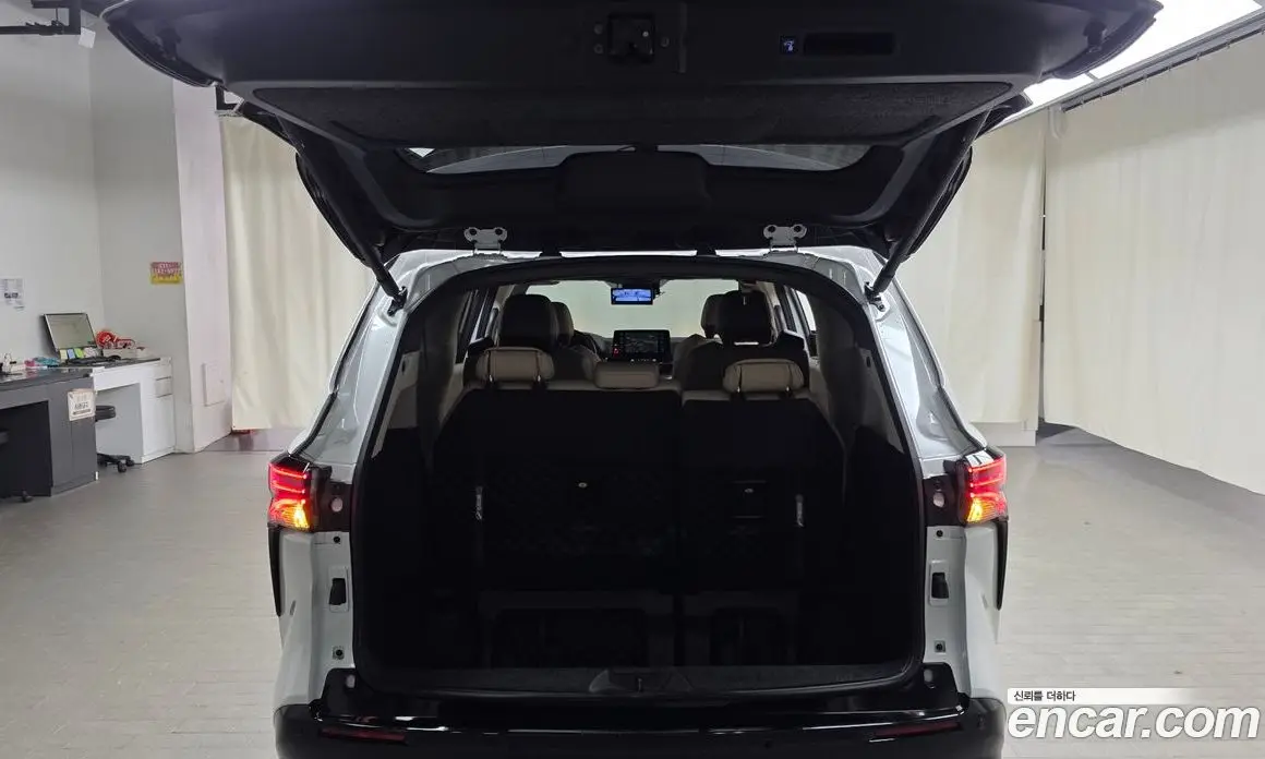 Toyota Sienna 2023 2.5 автомат (гидро), фото 25