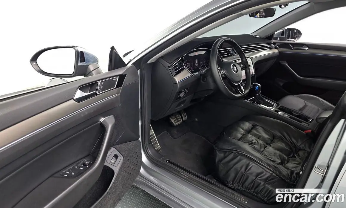 Volkswagen Arteon 2019 2.0 автомат (гидро), фото 13