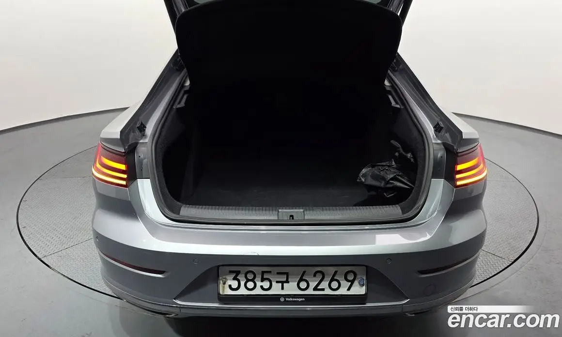 Volkswagen Arteon 2019 2.0 автомат (гидро), фото 26
