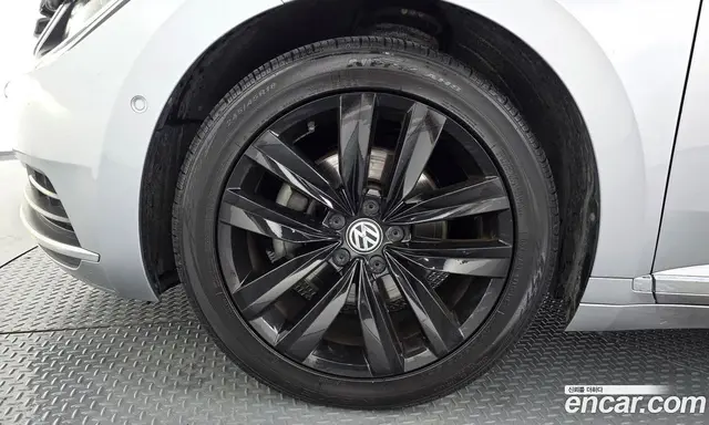 Volkswagen Arteon 2019 2.0 автомат (гидро), миниатюра 5