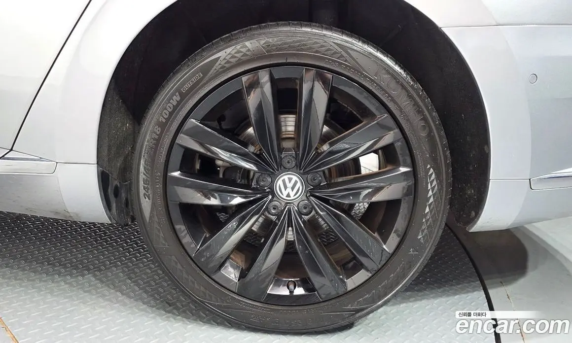 Volkswagen Arteon 2019 2.0 автомат (гидро), фото 7
