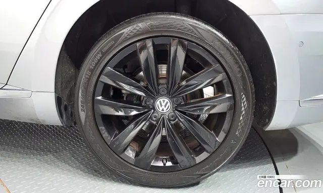 Volkswagen Arteon 2019 2.0 автомат (гидро), миниатюра 7