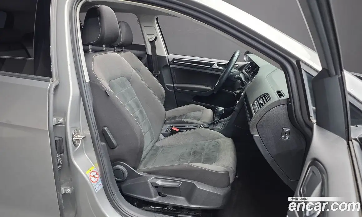 Volkswagen Golf 2015 2.0 автомат (гидро), фото 12
