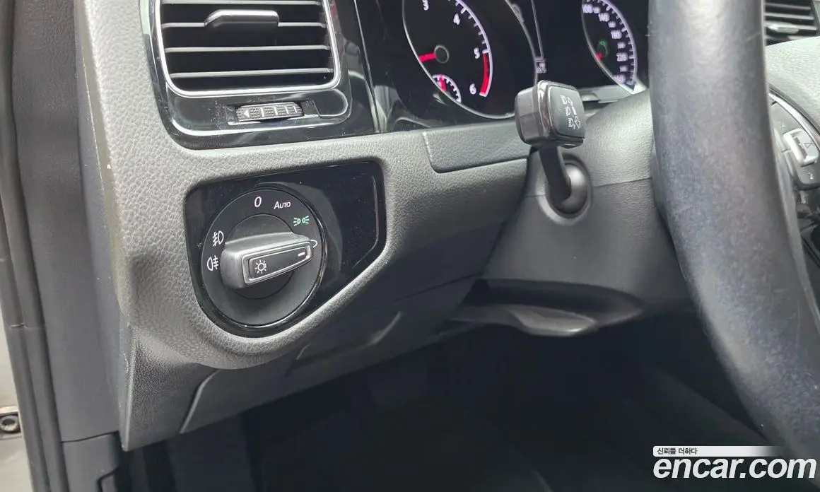 Volkswagen Golf 2015 2.0 автомат (гидро), фото 15