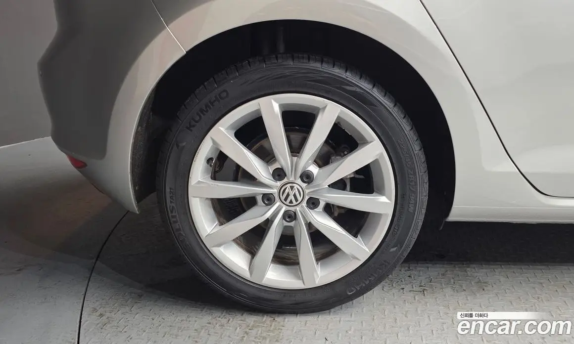 Volkswagen Golf 2015 2.0 автомат (гидро), фото 5