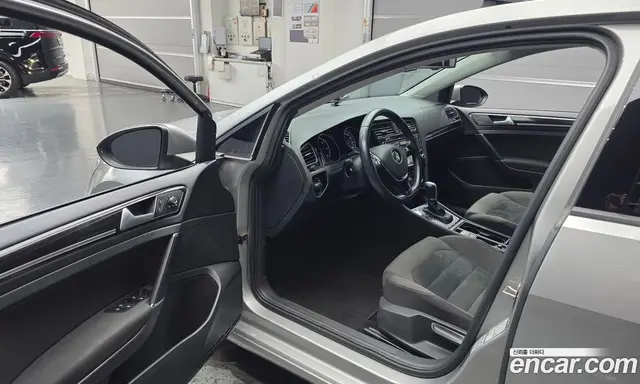 Volkswagen Golf 2015 2.0 автомат (гидро), миниатюра 10