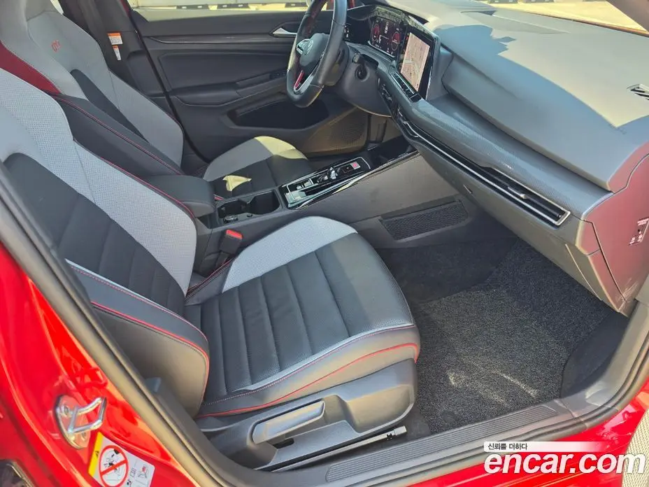 Volkswagen Golf 2024 2.0 автомат (гидро), фото 17