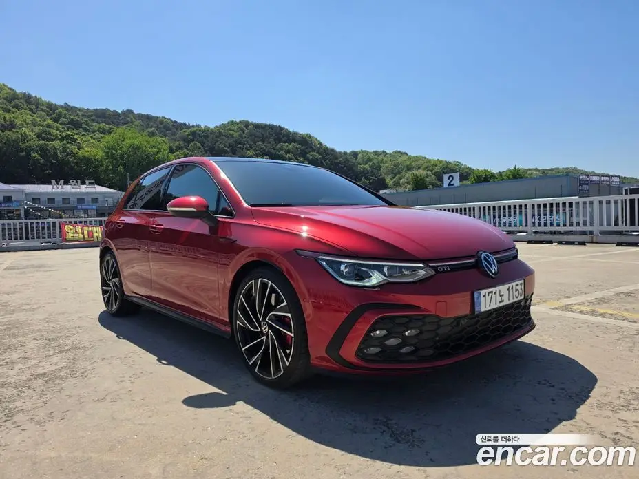 Volkswagen Golf 2024 2.0 автомат (гидро), фото 3