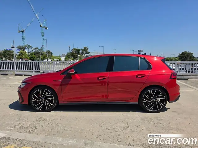 Volkswagen Golf 2024 2.0 автомат (гидро), миниатюра 5