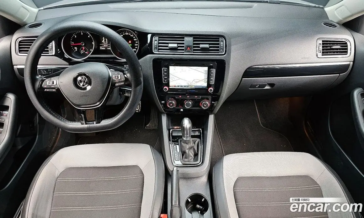 Volkswagen Jetta 2015 2.0 автомат (гидро), фото 7 Volkswagen Jetta 2015 2.0 автомат (гидро), фото 7