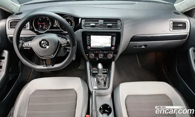 Volkswagen Jetta 2015 2.0 автомат (гидро), миниатюра 7 Volkswagen Jetta 2015 2.0 автомат (гидро), миниатюра 7