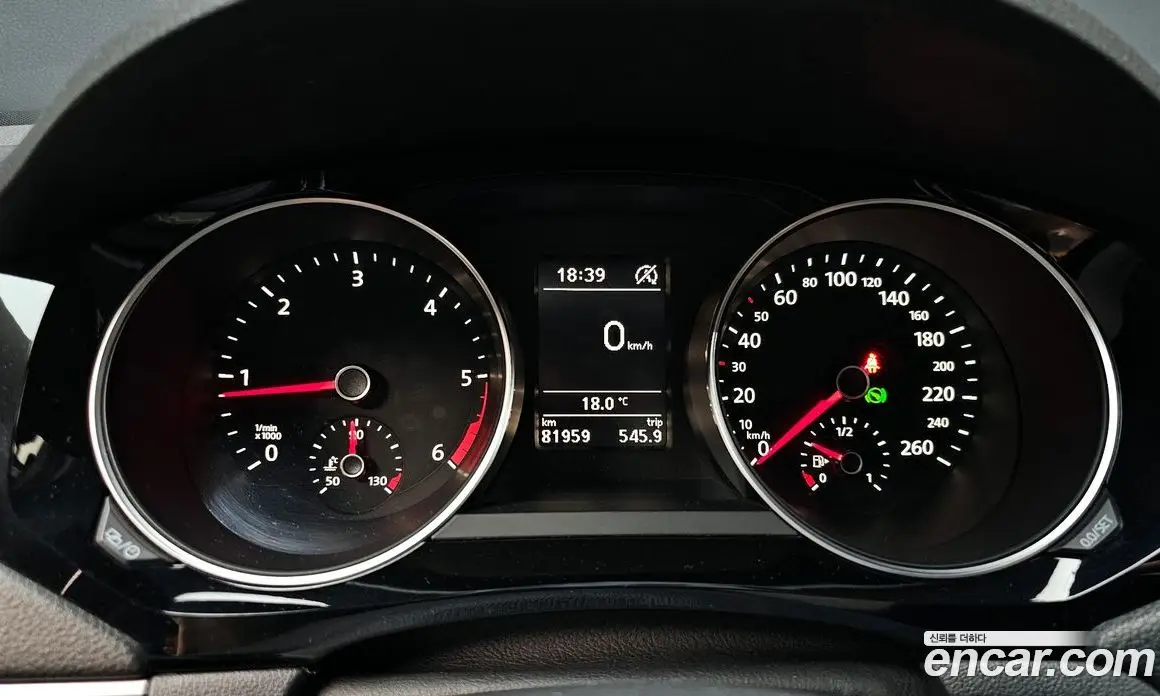 Volkswagen Jetta 2015 2.0 автомат (гидро), фото 8 Volkswagen Jetta 2015 2.0 автомат (гидро), фото 8