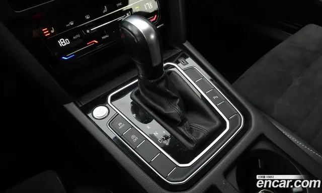 Volkswagen Passat 2021 2.0 автомат (гидро), миниатюра 9