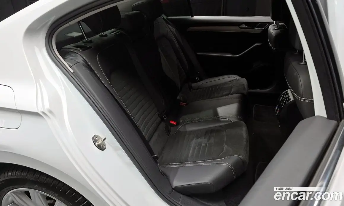 Volkswagen Passat 2021 2.0 автомат (гидро), фото 12 Volkswagen Passat 2021 2.0 автомат (гидро), фото 12