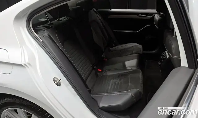 Volkswagen Passat 2021 2.0 автомат (гидро), миниатюра 12