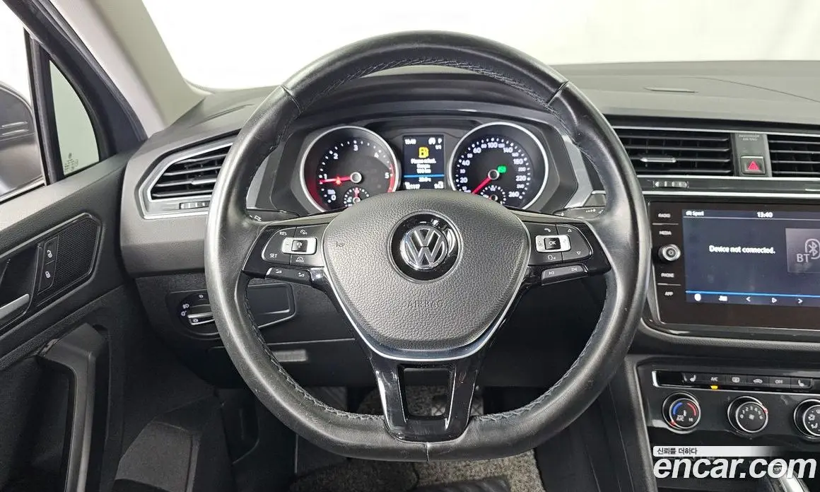 Volkswagen Tiguan 2018 2.0 автомат (гидро), фото 19