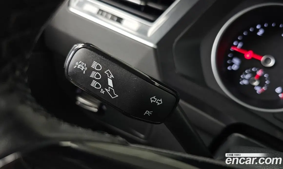 Volkswagen Tiguan 2018 2.0 автомат (гидро), фото 28