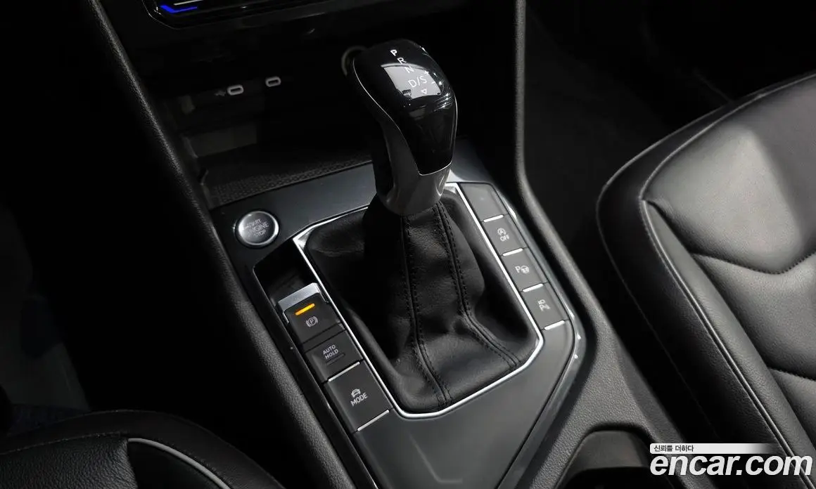 Volkswagen Tiguan 2021 2.0 автомат (гидро), фото 11