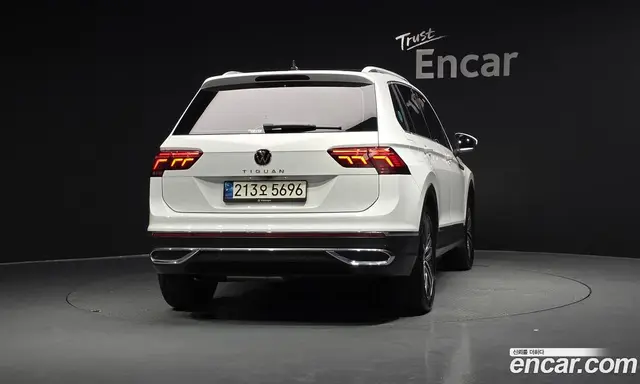 Volkswagen Tiguan 2021 2.0 автомат (гидро), миниатюра 3