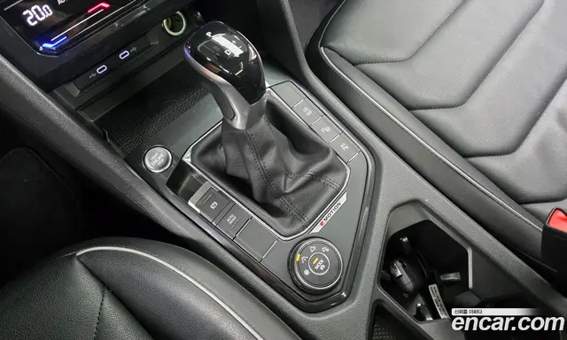 Volkswagen Tiguan 2021 2.0 автомат (гидро), миниатюра 12