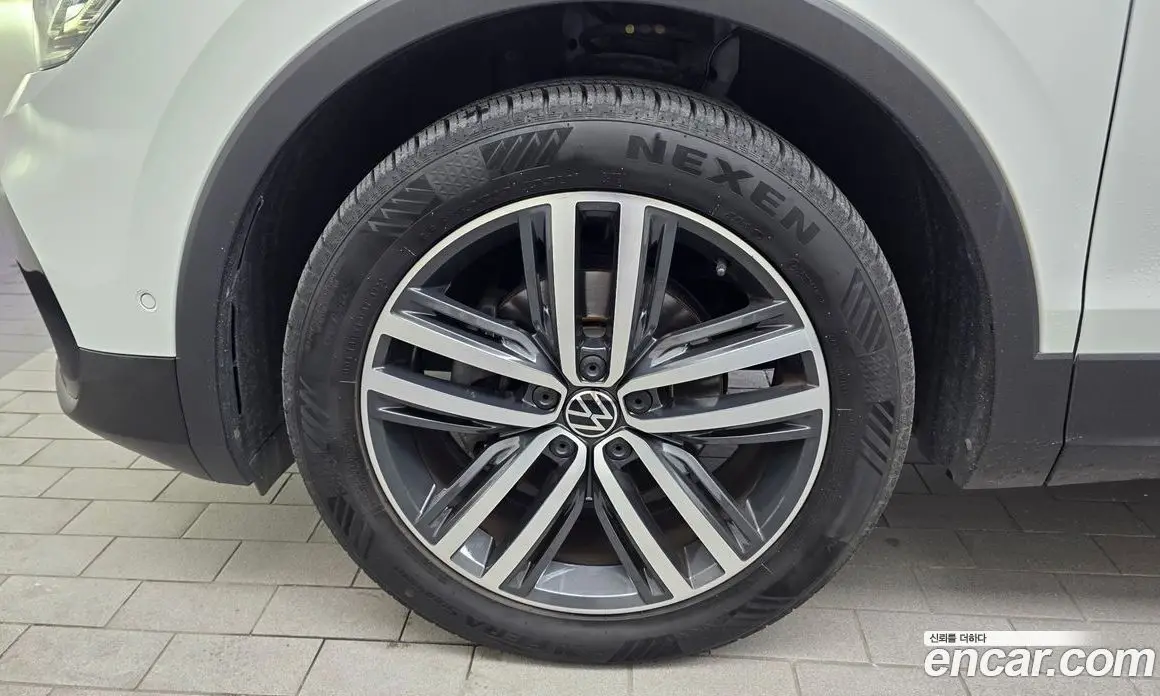 Volkswagen Tiguan 2021 2.0 автомат (гидро), фото 5