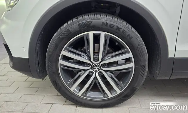 Volkswagen Tiguan 2021 2.0 автомат (гидро), миниатюра 5