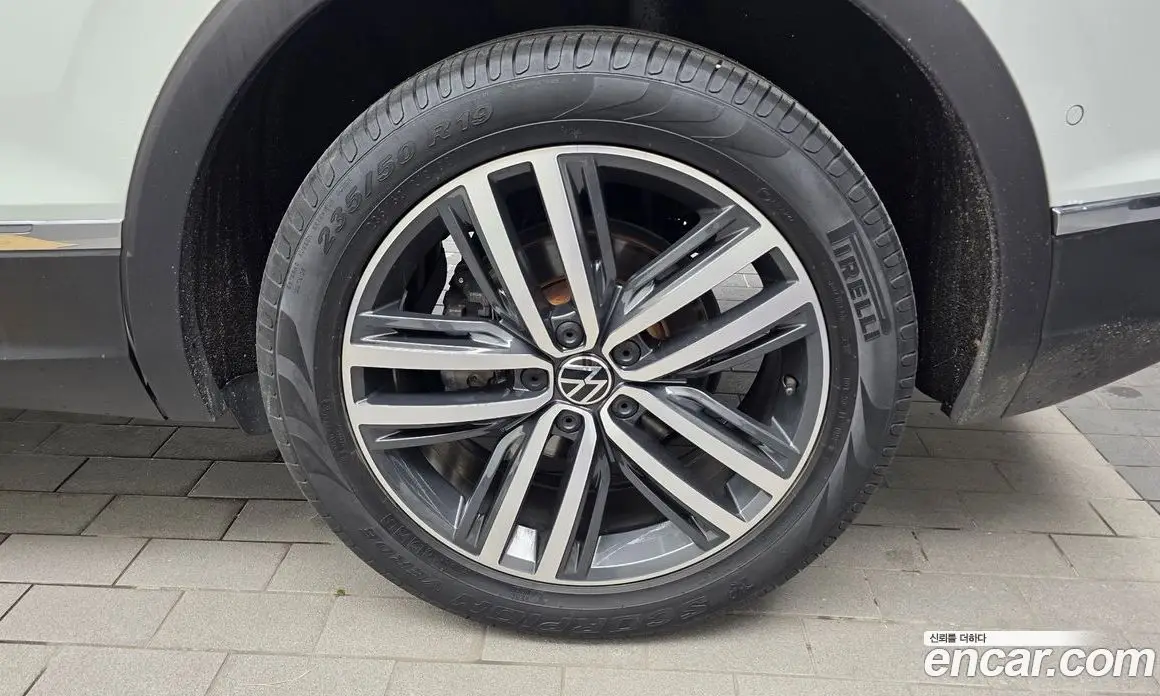 Volkswagen Tiguan 2021 2.0 автомат (гидро), фото 7