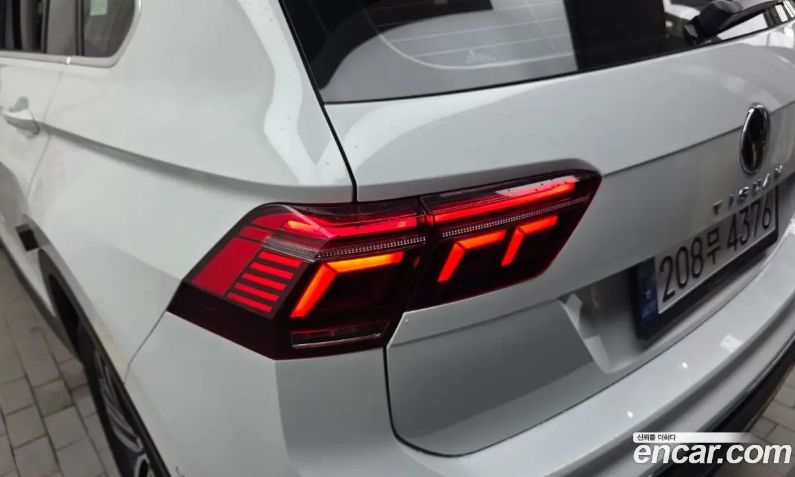 Volkswagen Tiguan 2021 2.0 автомат (гидро), фото 9