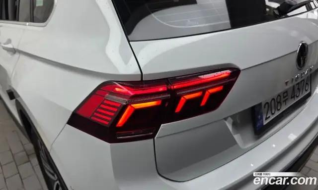 Volkswagen Tiguan 2021 2.0 автомат (гидро), миниатюра 9