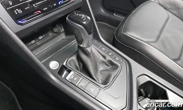 Volkswagen Tiguan 2023 2.0 автомат (гидро), миниатюра 12