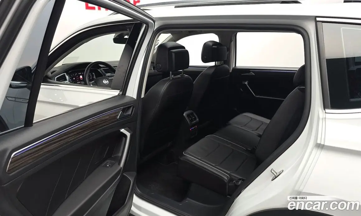 Volkswagen Tiguan 2023 2.0 автомат (гидро), фото 16