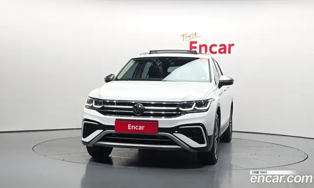 Volkswagen Tiguan 2023 2.0 автомат (гидро), миниатюра 3