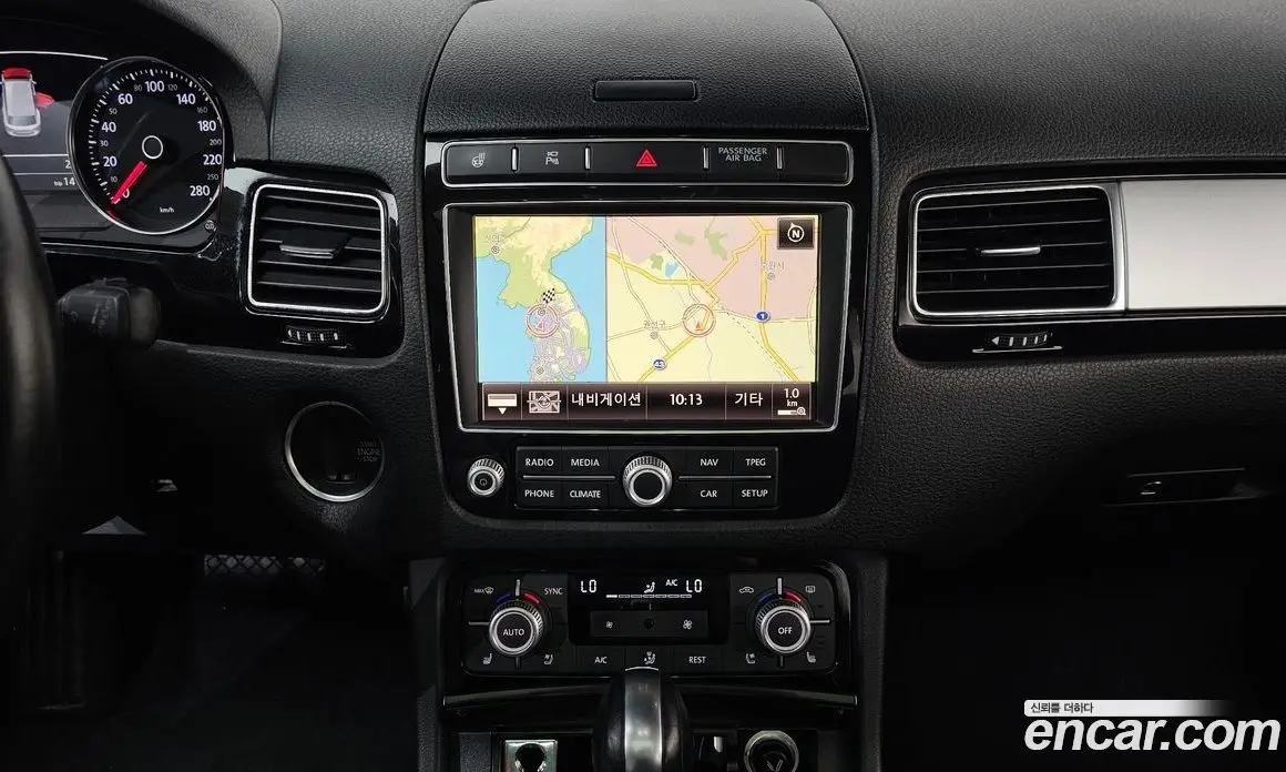 Volkswagen Touareg 2015 3.0 автомат (гидро), фото 14