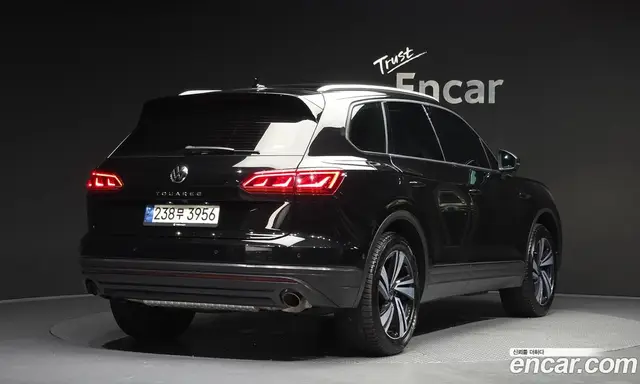 Volkswagen Touareg 2023 3.0 автомат (гидро), миниатюра 2